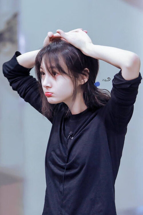 尤文图斯年轻球员首秀亮眼，尤文图斯球员年龄