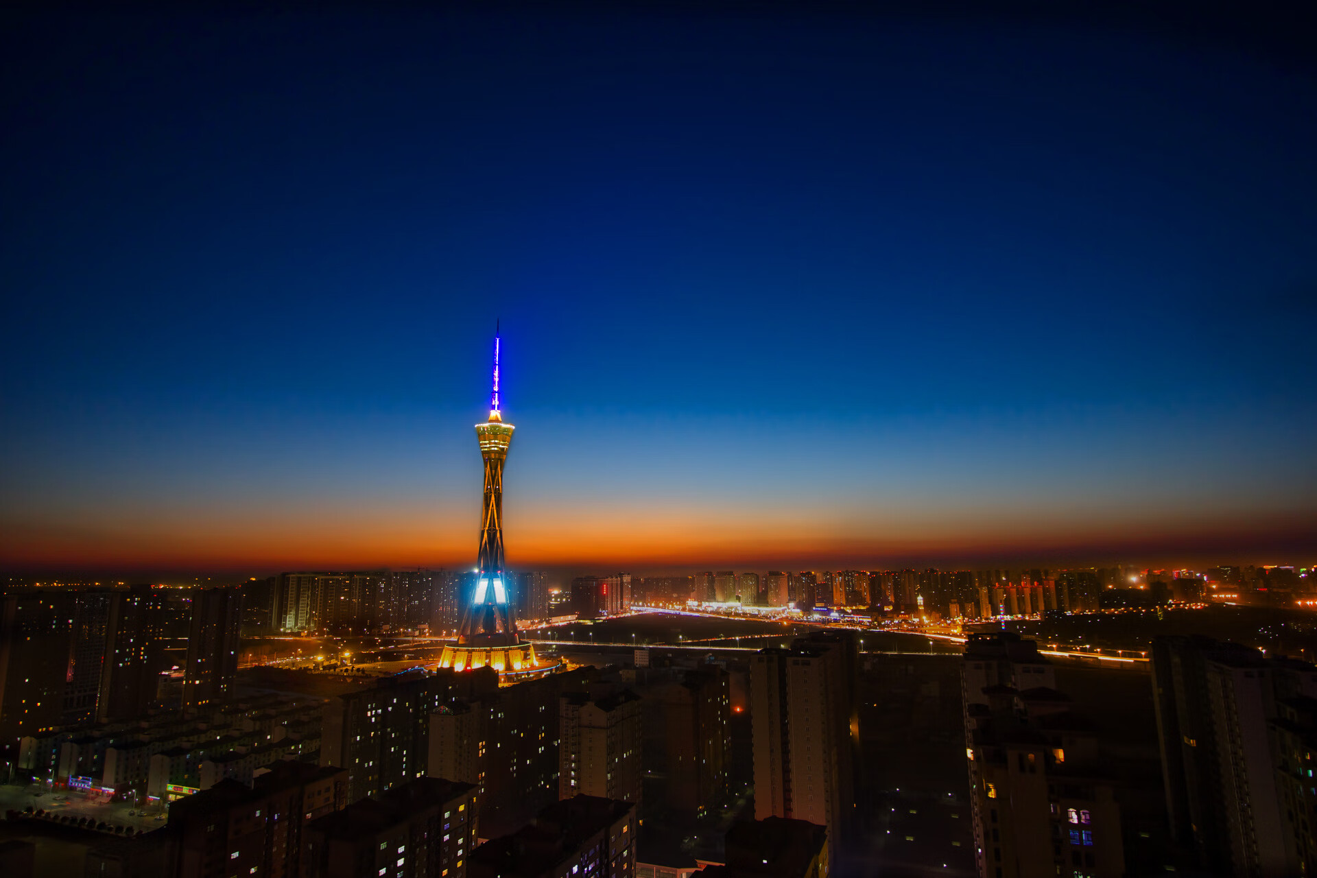 西甲裁判使用语义转换系统提升非母语交流精度研究，意甲足球裁判