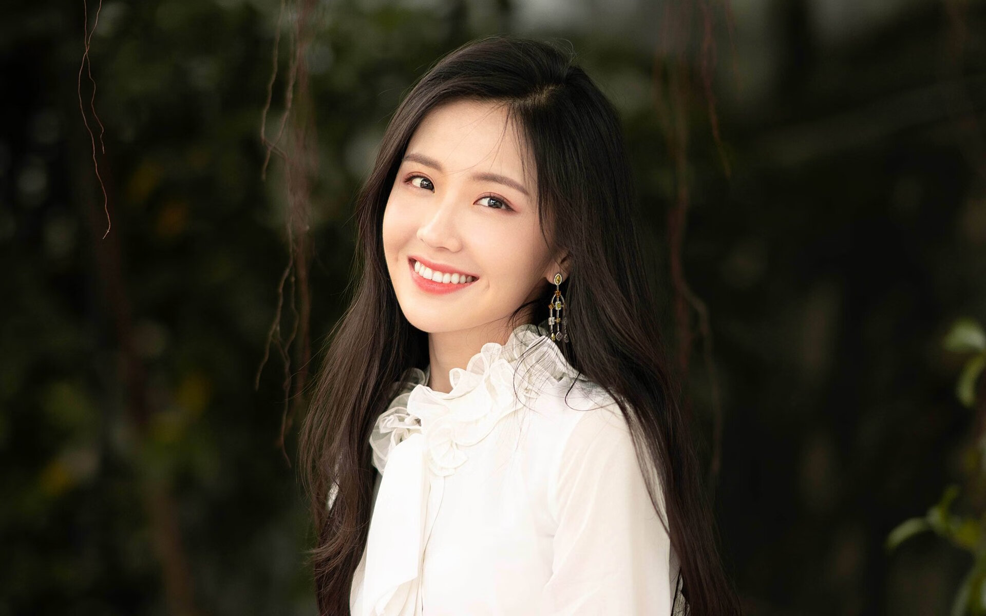 传控球队是否易被长传反击打穿防线中轴，传控打法和防守反击