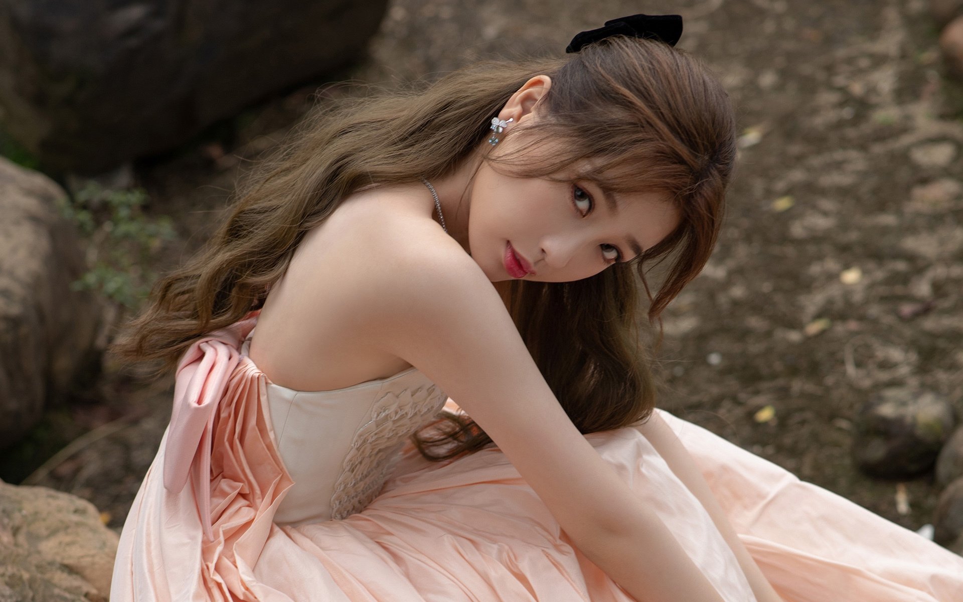 禁区传切配合中的默契建立方式，禁区内传递球有越位吗