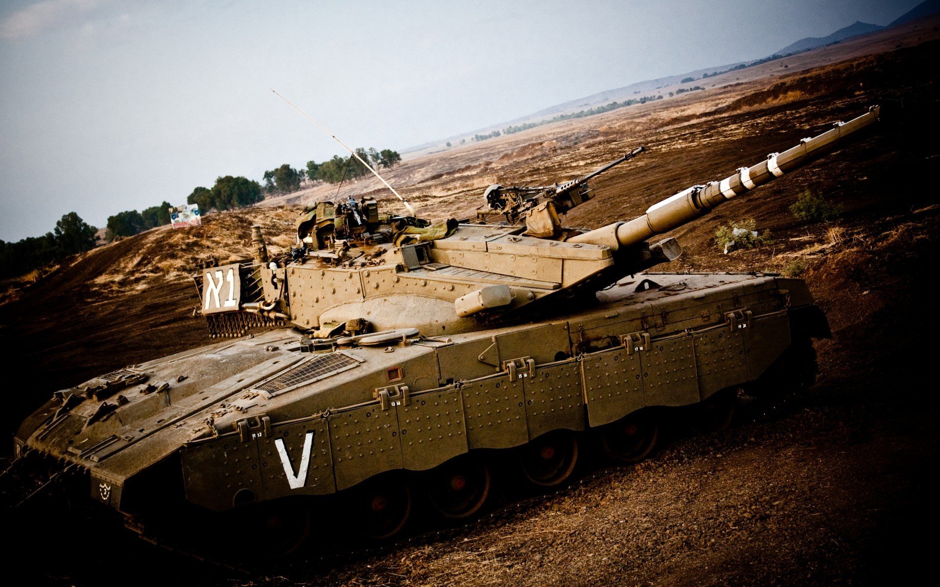 曼联在激烈竞争中逆转获胜，追逐榜首