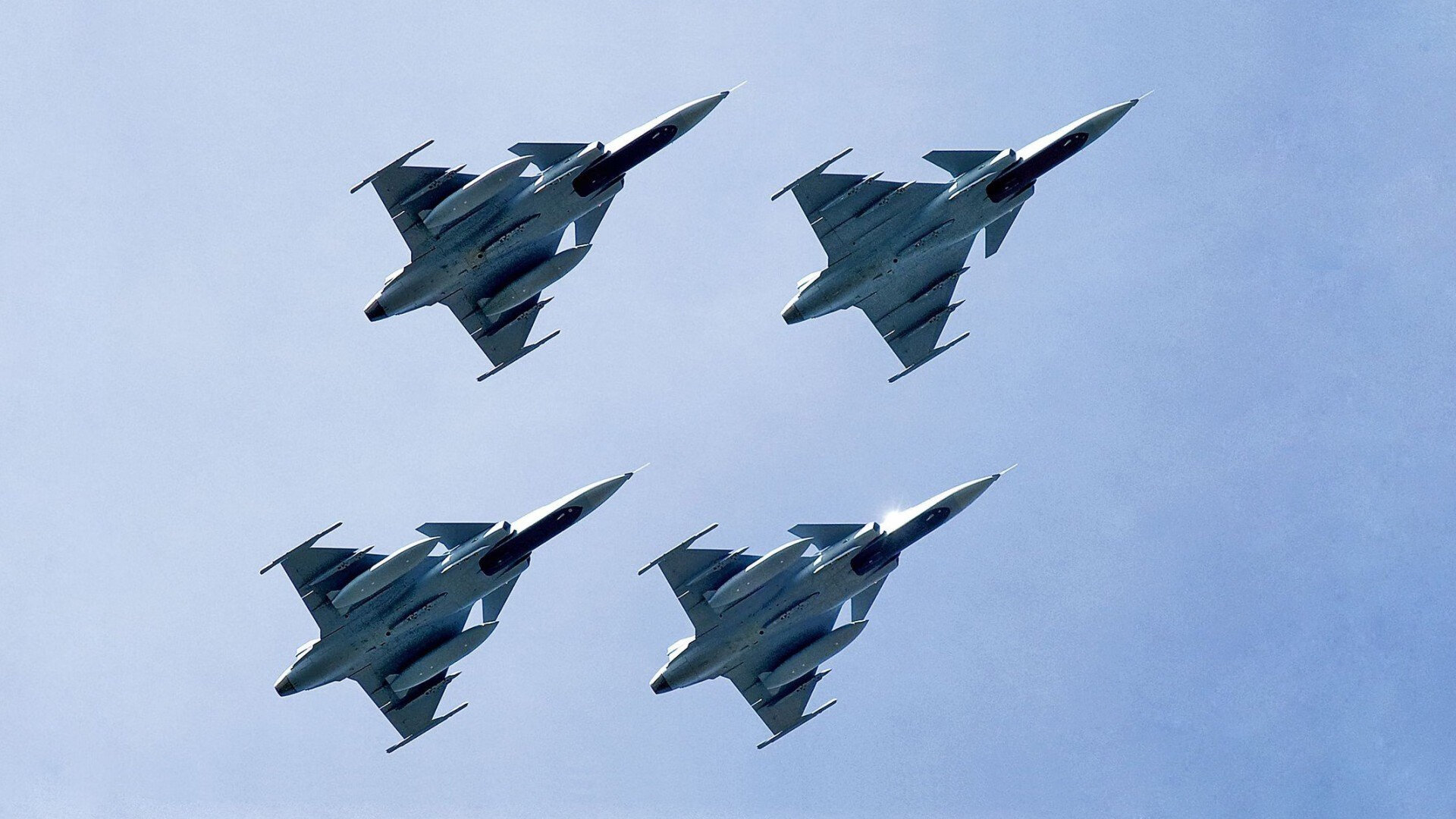 浓眉在防守端贡献三次封盖成为湖人支柱，浓眉指定湖人