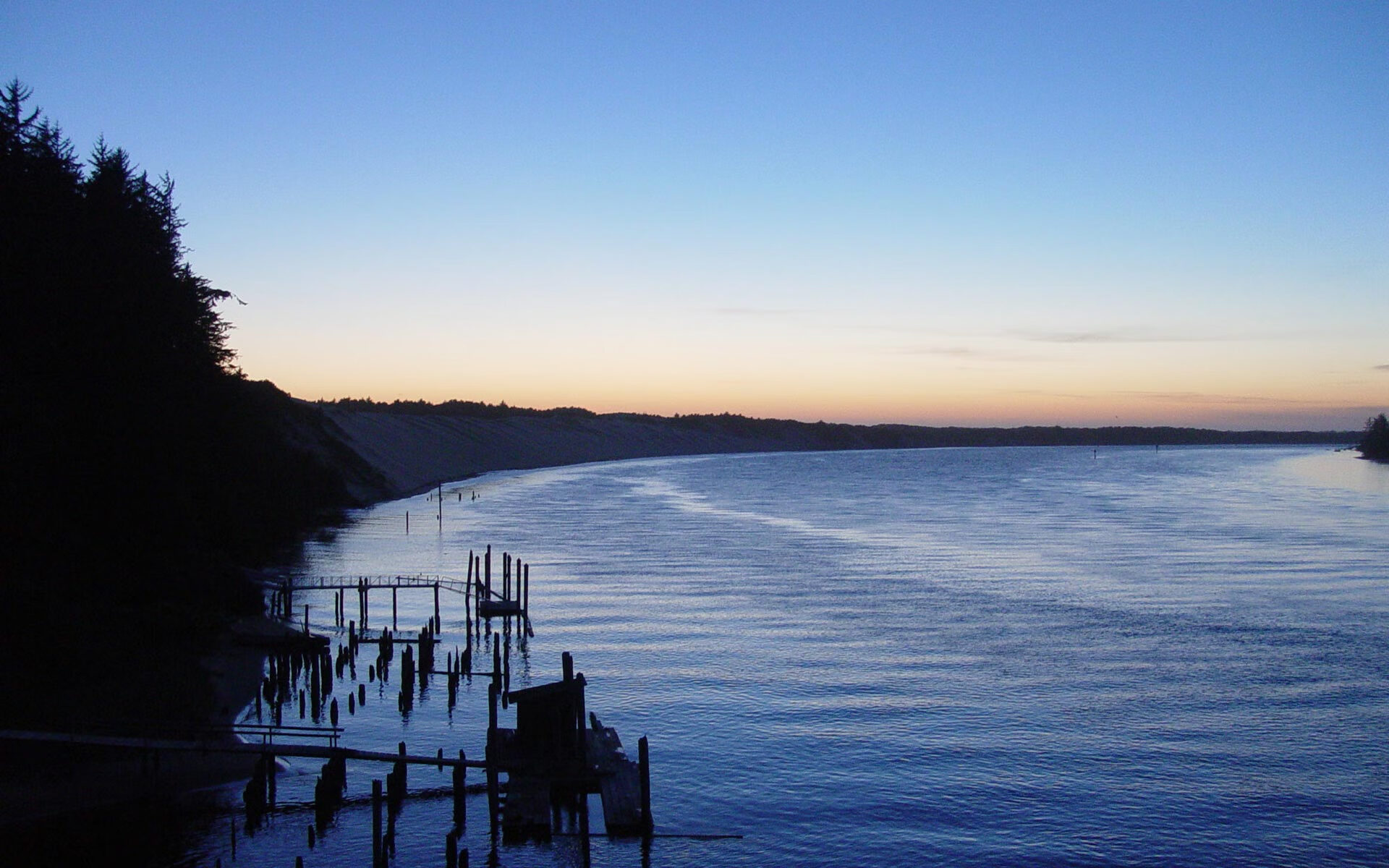 独行侠防守端轮换及时限制对手关键得分，独行侠打法